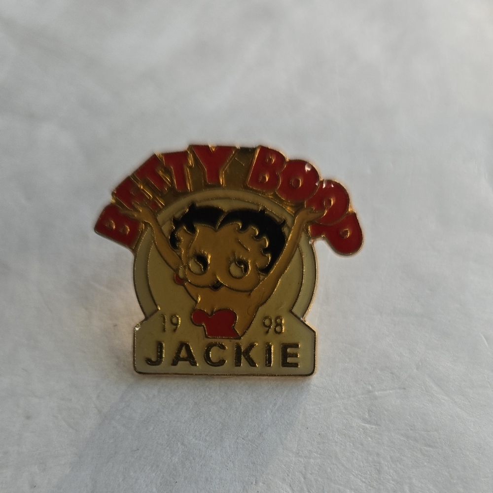 1998 Jackie Betty Boop Lapel Pin Cartoon Pinback Collectable Fashion Costume VTG
